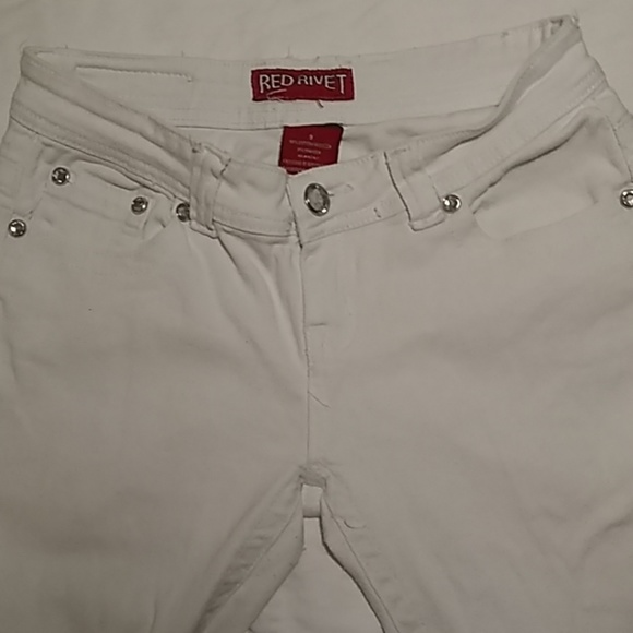 Red Rivet jeans - Picture 5 of 8